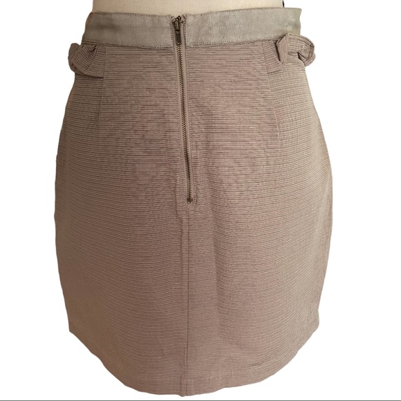 Lucca couture women’s mini skirt tan (M) - Picture 4 of 8